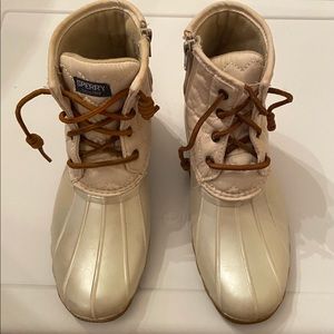 Girls Pearl white Saltwater Sorrey Boots